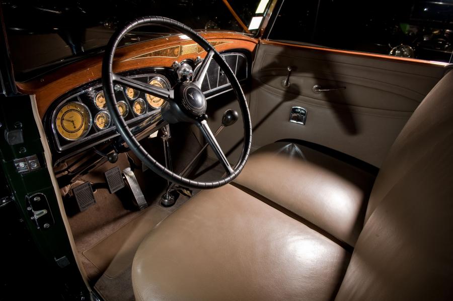  Cadillac V16 Convertible Phaeton by Fleetwood 1933 года  (фото 4 из 7)